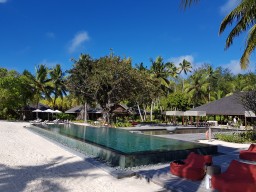 Main Pool Impressionen Four Seasons Resort Seychelles at Desroches Island